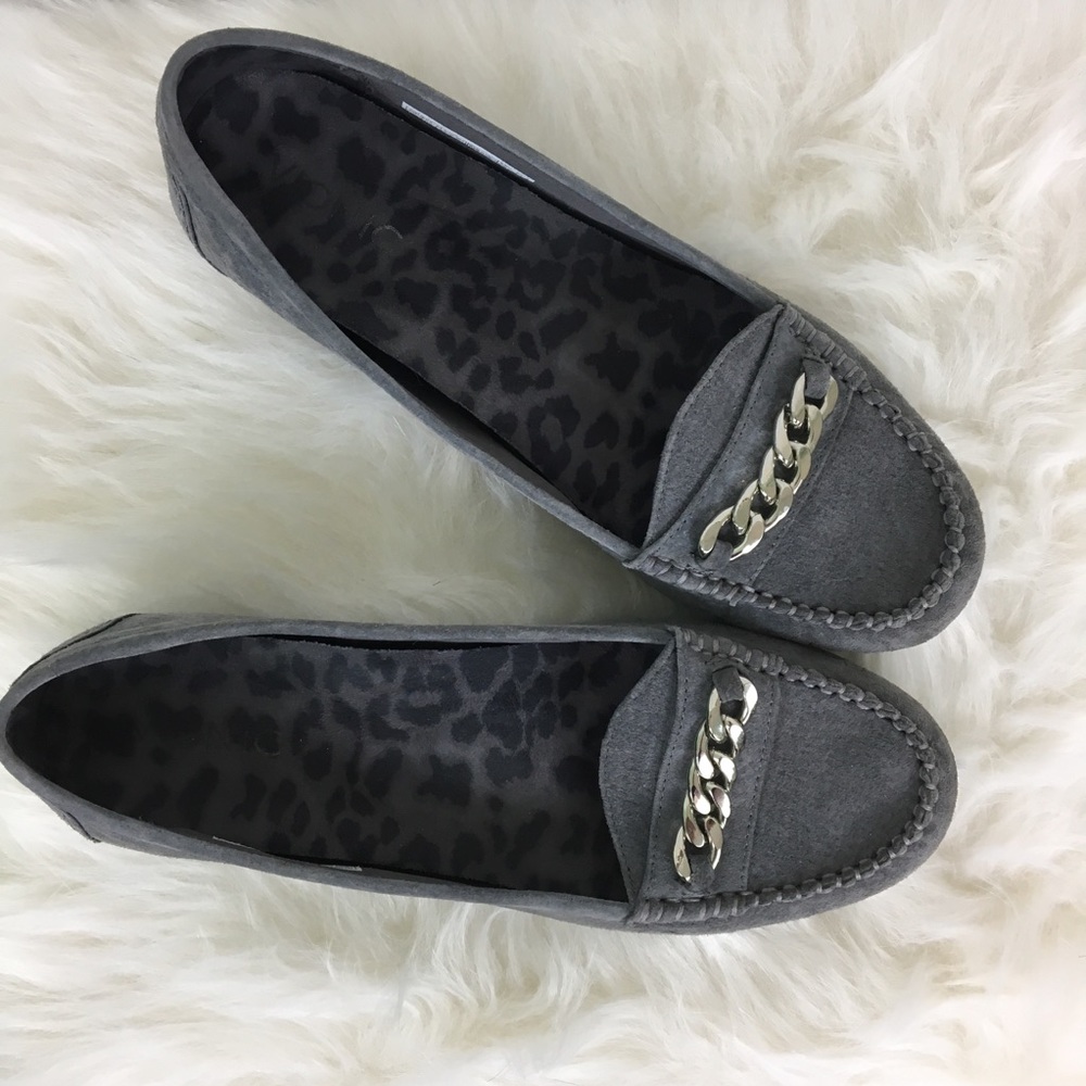 Vionic Grey Mesa Suede Loafer Sz 9.5
